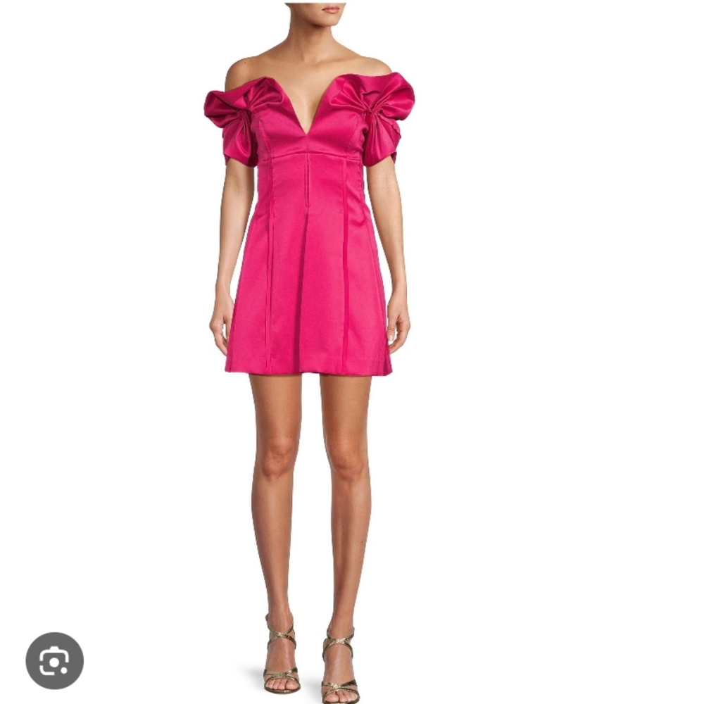 🏷Antonio Melani Adina Textured Satin V Neck Puff Sleeve Mini Dress